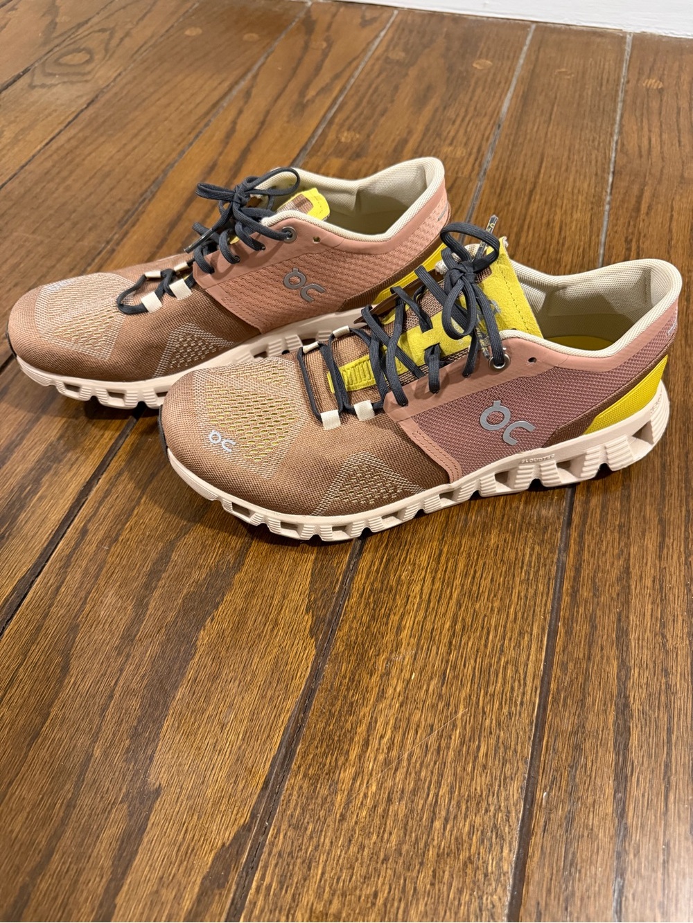 On Running Cloud Sneakers in Taupe and Yellow, Sz 9